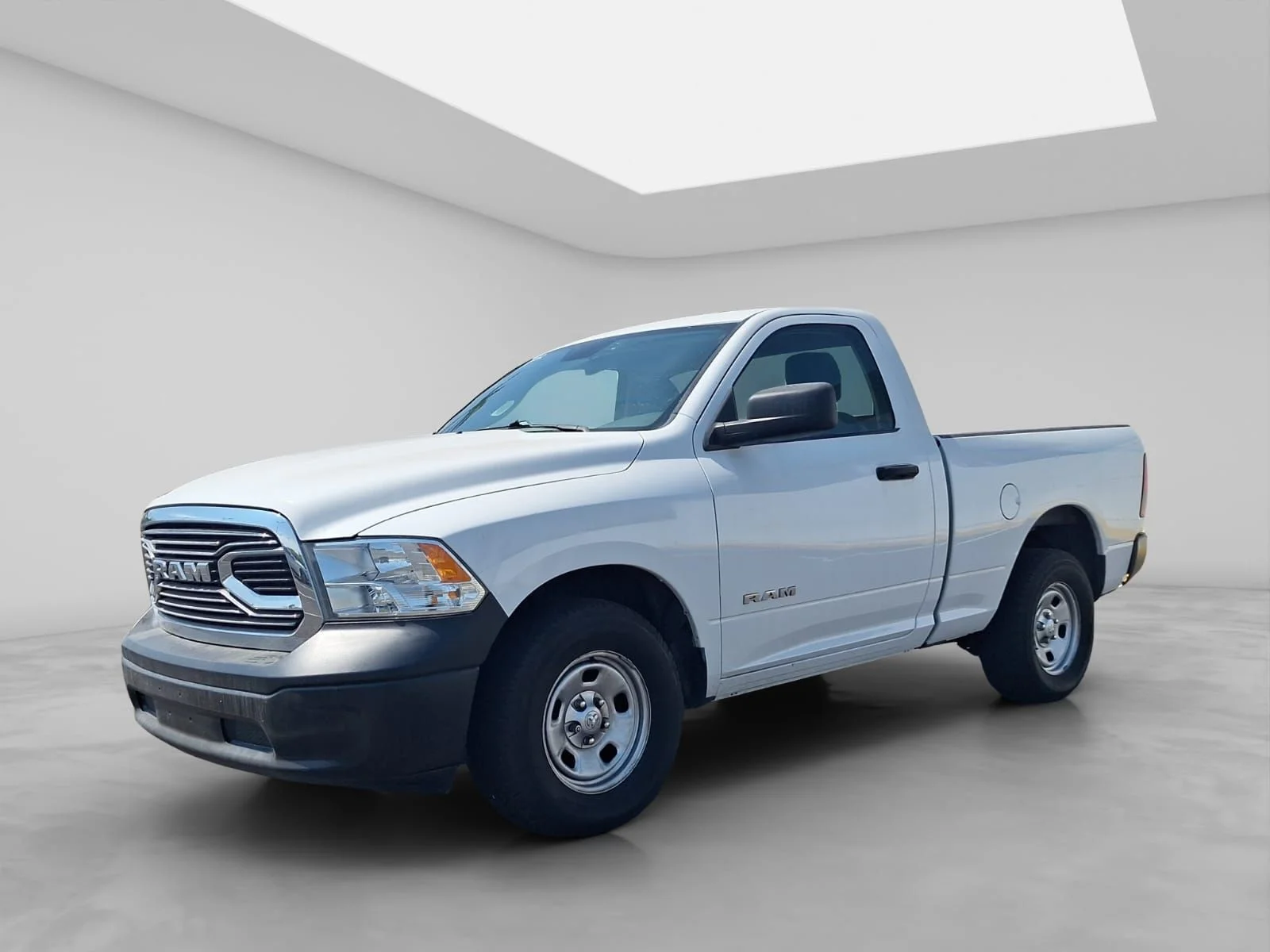 RAM 1500 Cab Regular 2020 - Vista 3/4